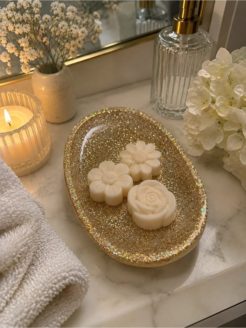 Sparkle Oval Soap Dish with Cream Floral Soaps, Catchall trinket tray
